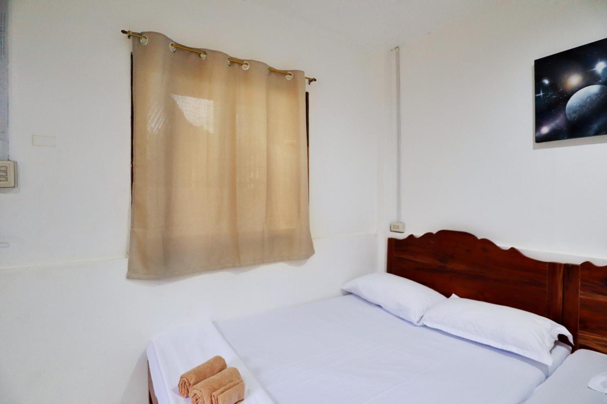 Ocean Breeze Hostel By Daily Sweet Moalboal Esterno foto